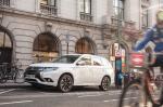 Mitsubishi Outlander PHEV 2015 года (UK)